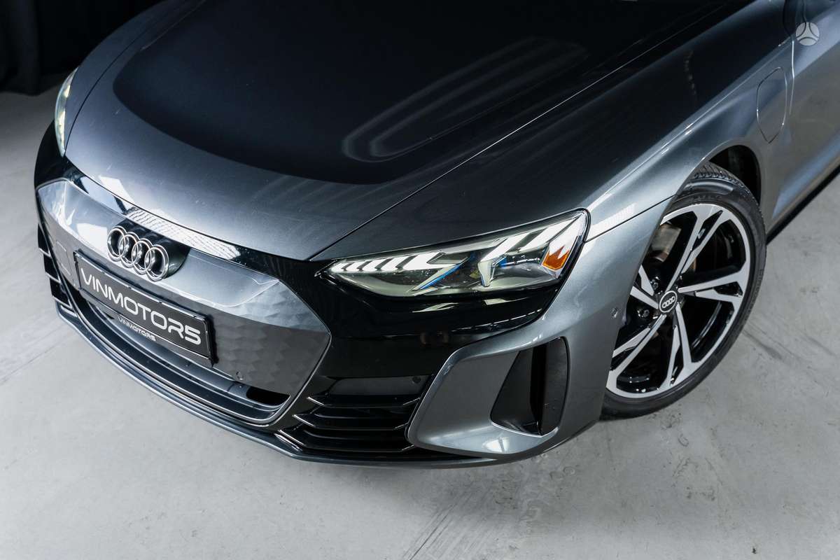 Audi e-tron GT, sedanas