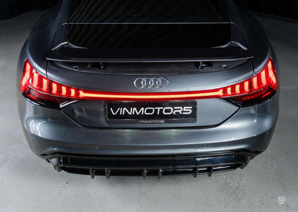 Audi e-tron GT, sedanas