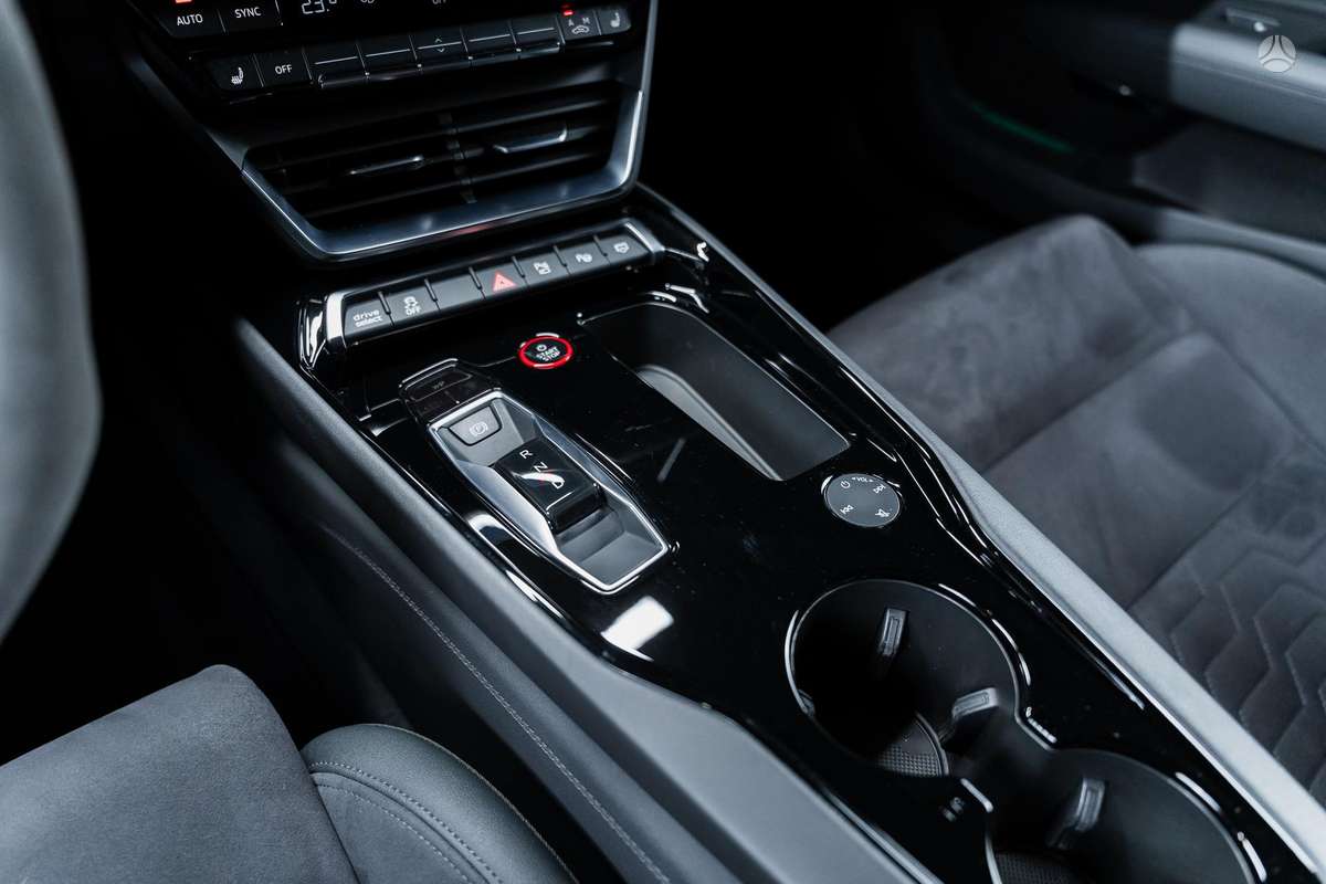 Audi e-tron GT, sedanas