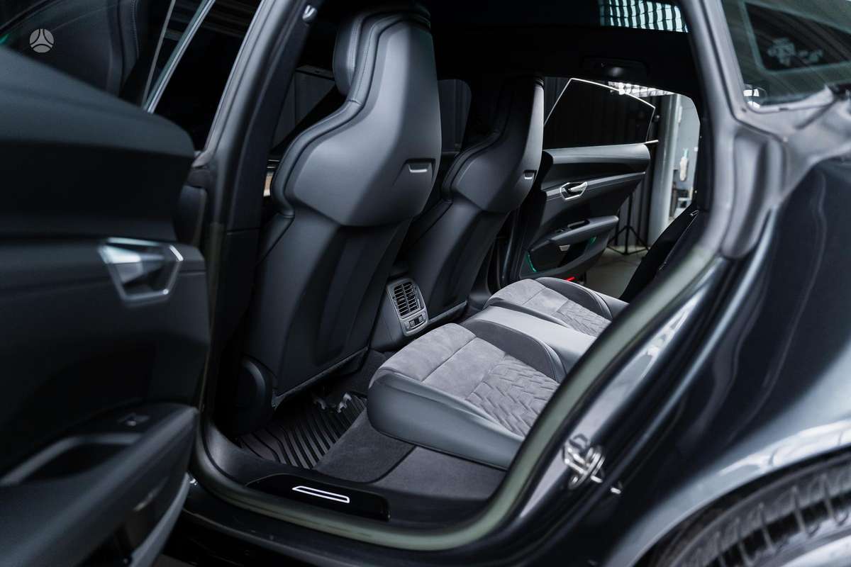 Audi e-tron GT, sedanas