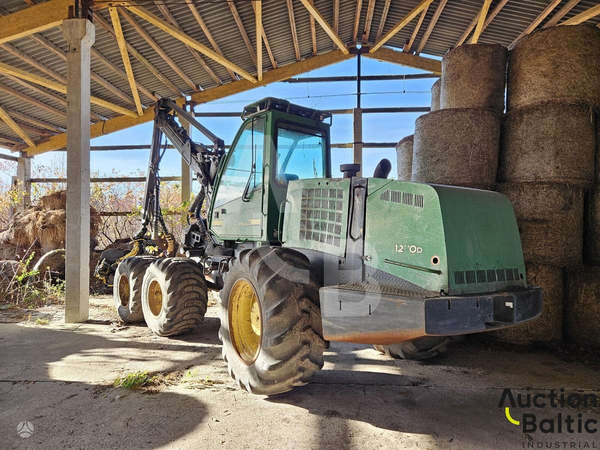 John Deere 1270 D, harvesters