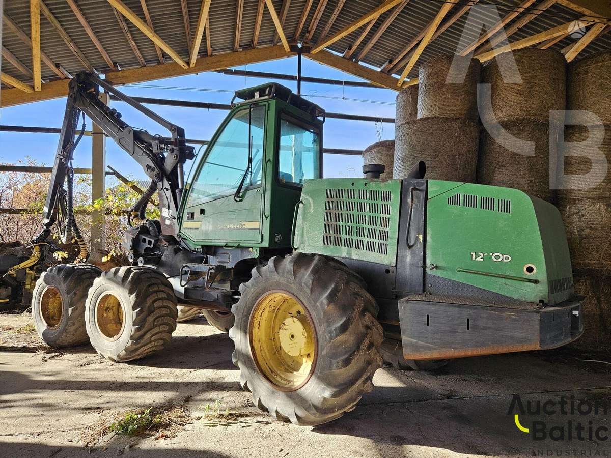 John Deere 1270 D, harvesters