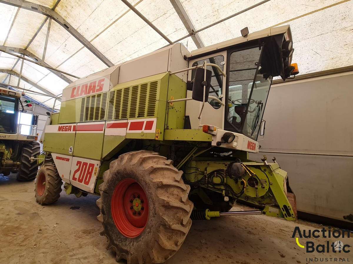 Claas Dominator 208 Mega, kombainai