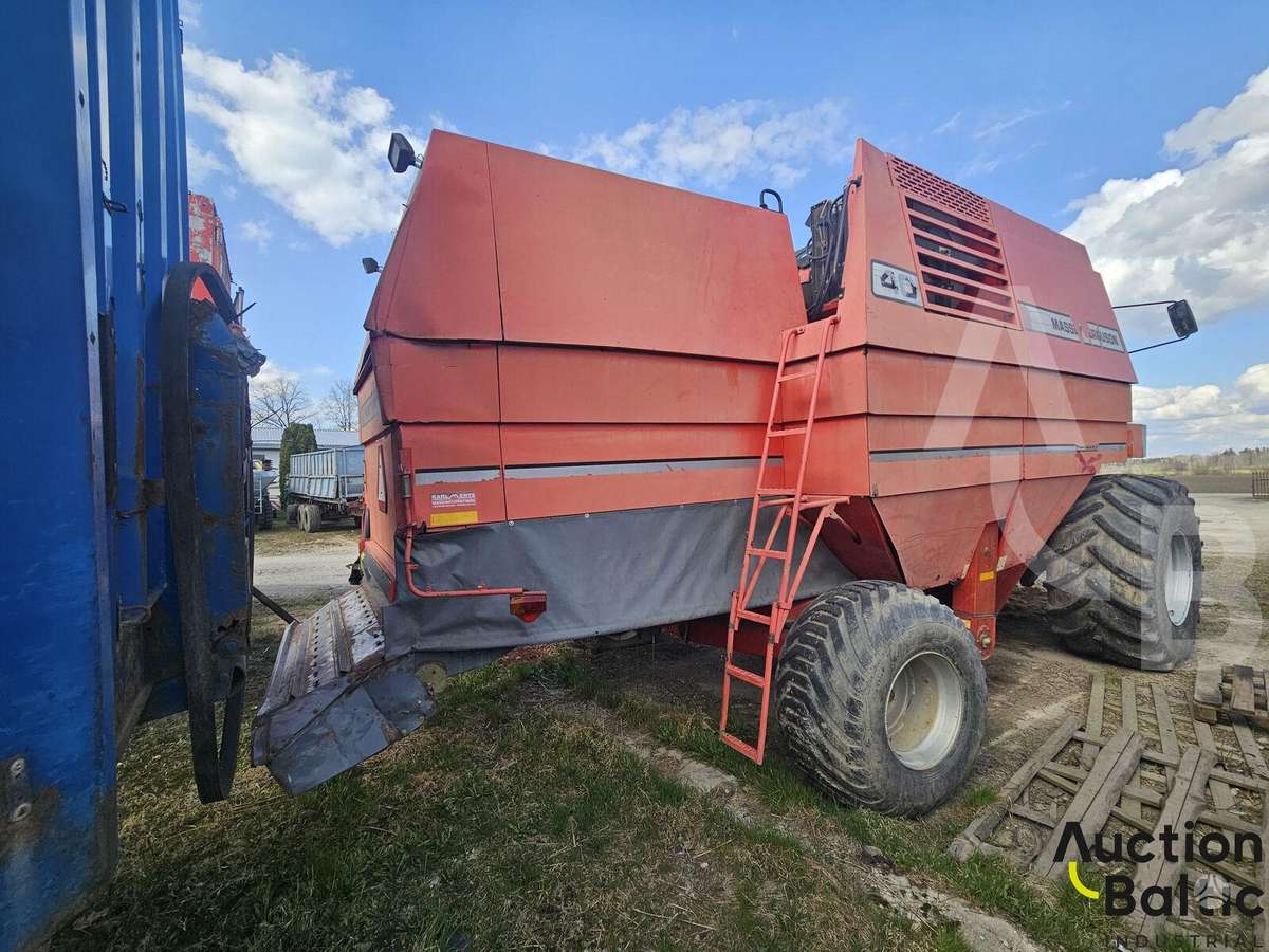 Massey Ferguson 40, kombainai