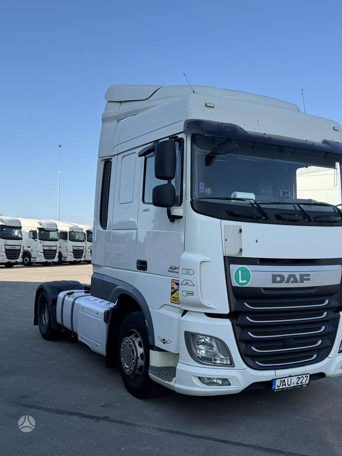 DAF 460 FT, 2 miegamosios vietos