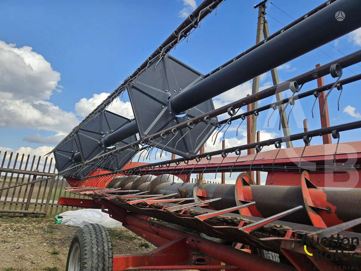 Massey Ferguson 40, kombainai