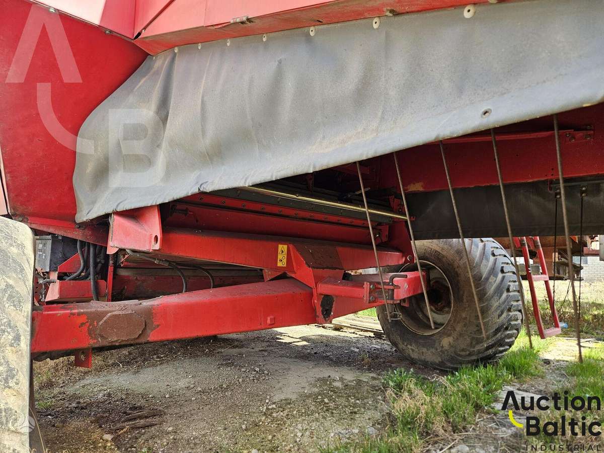 Massey Ferguson 40, kombainai