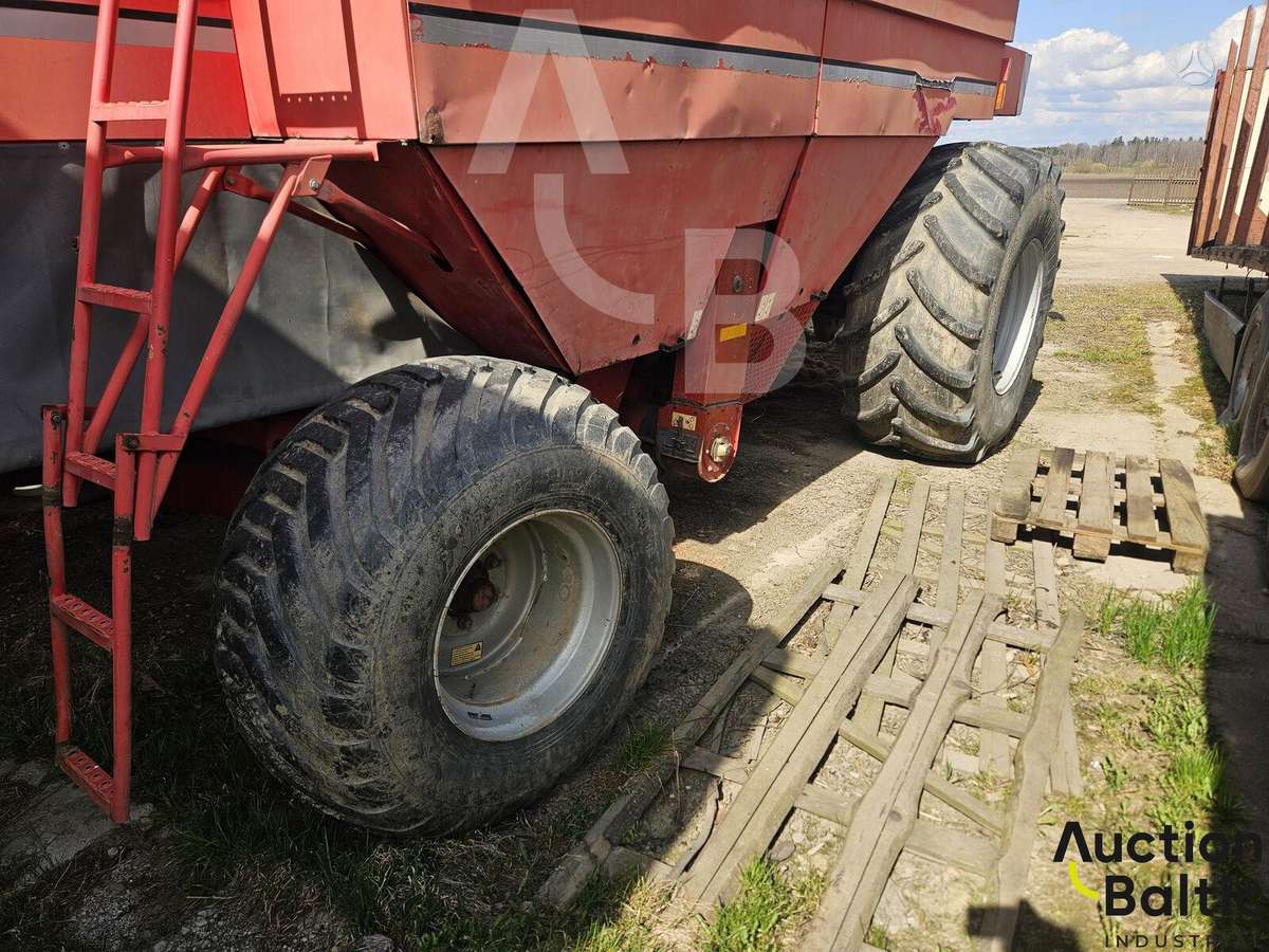 Massey Ferguson 40, kombainai