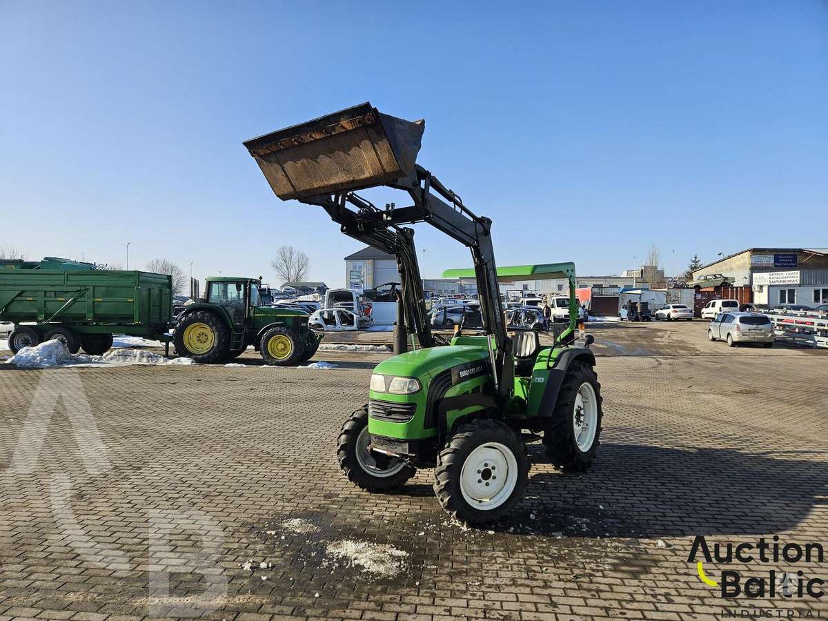 Foton FT404, traktoriai