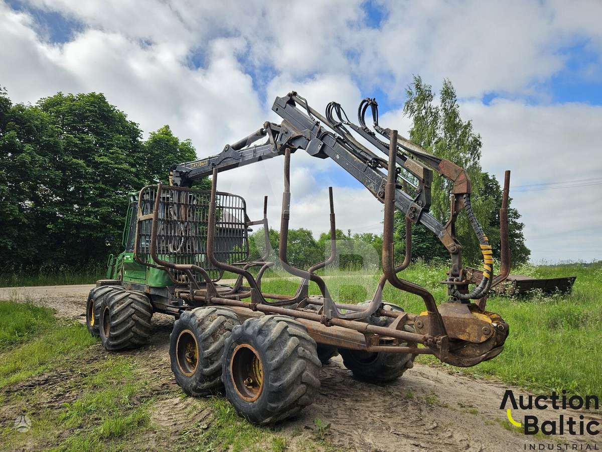 John Deere 810 D, форвардеры