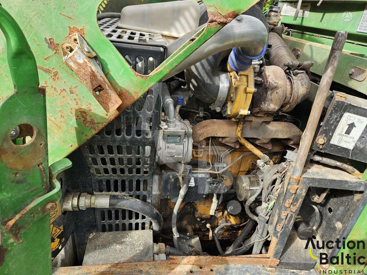 John Deere 810 D, forwarders