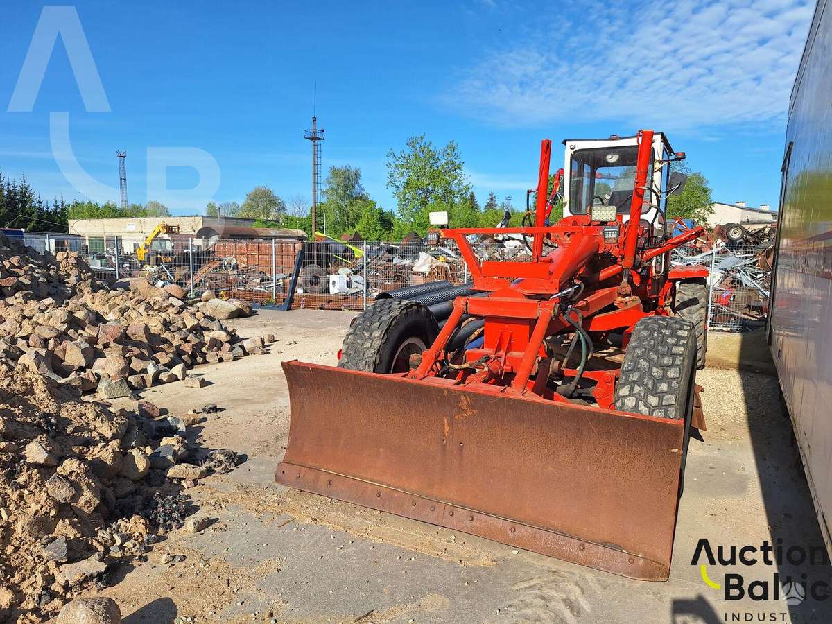 O&K F156, грейдеры