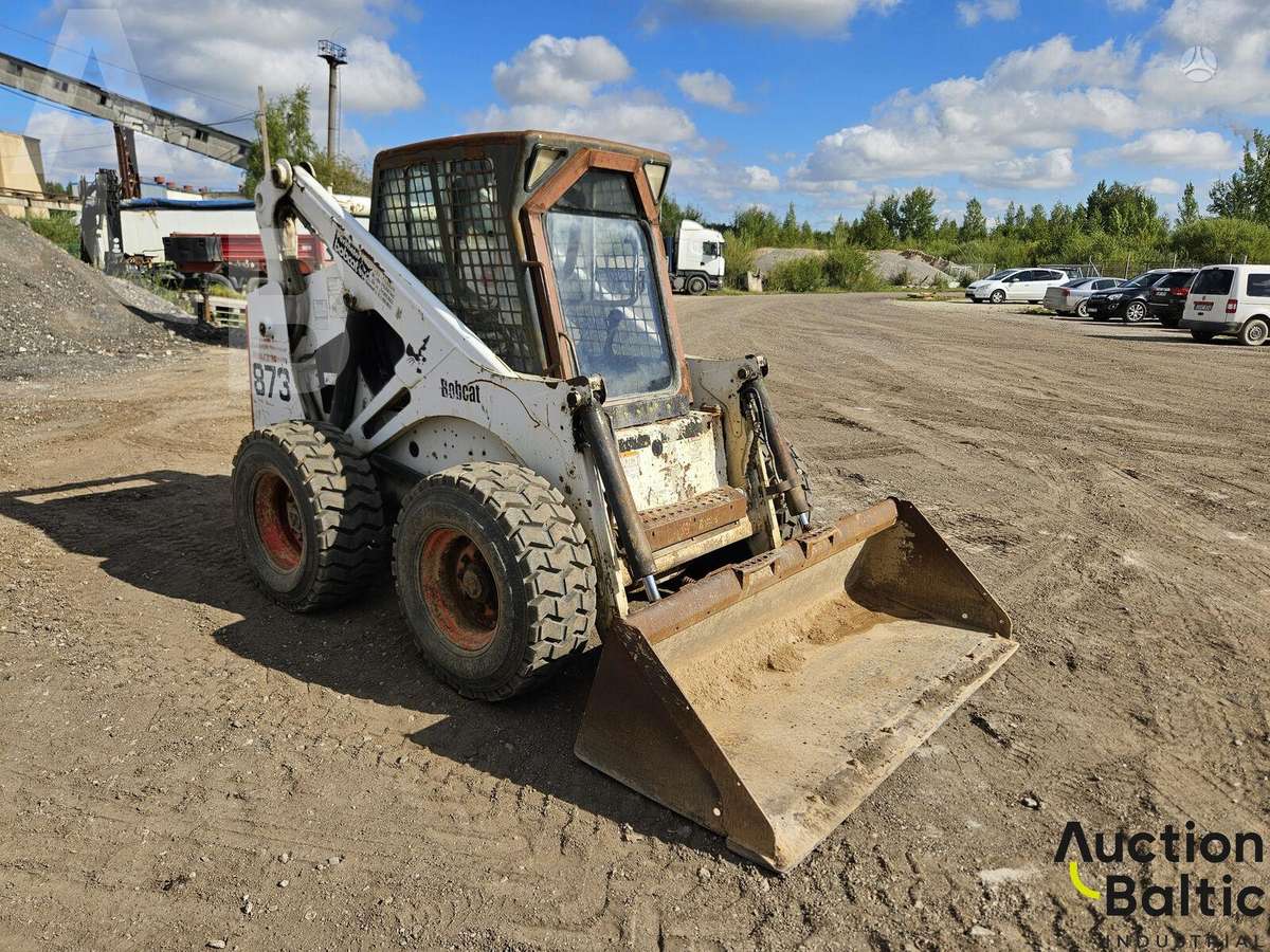 Bobcat 873, mini krautuvai