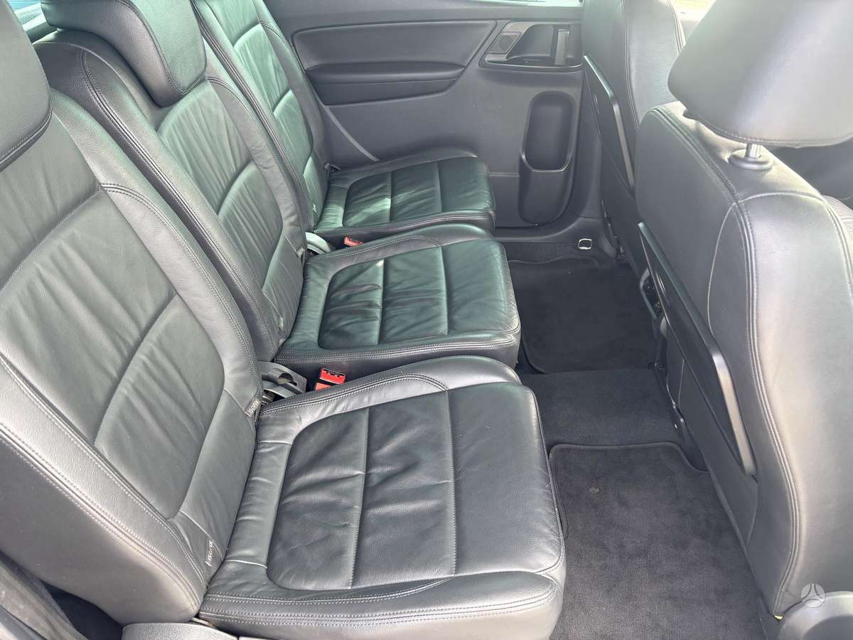 SEAT Alhambra - 11