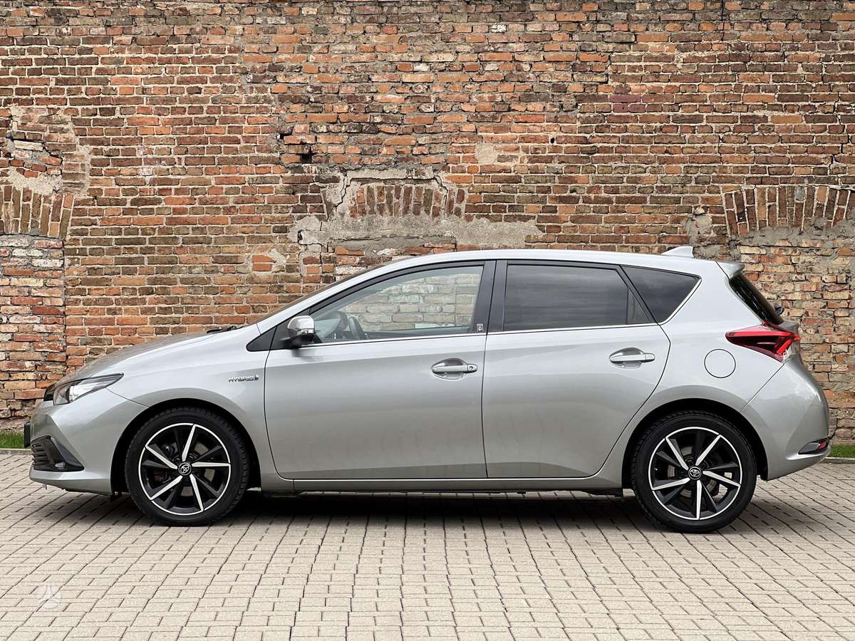 Toyota Auris - 10