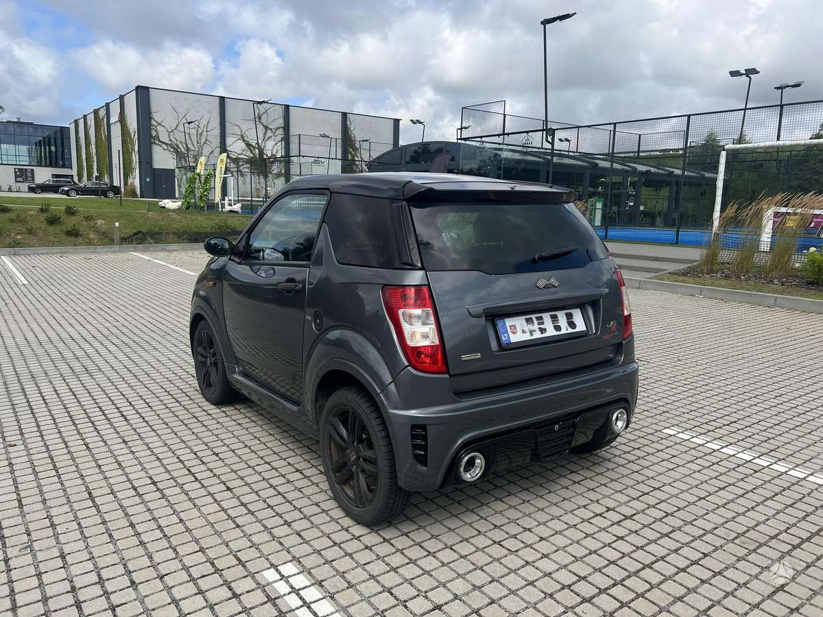 Ligier JS50, 0.5 l., hatchback