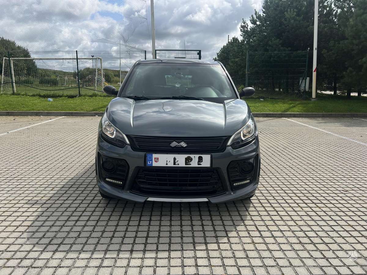 Ligier JS50, 0.5 l., hatchback
