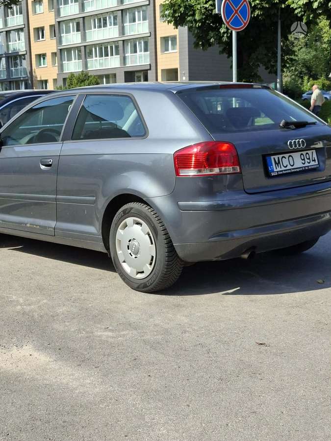 Audi A3, 1.6 l., Хэтчбек