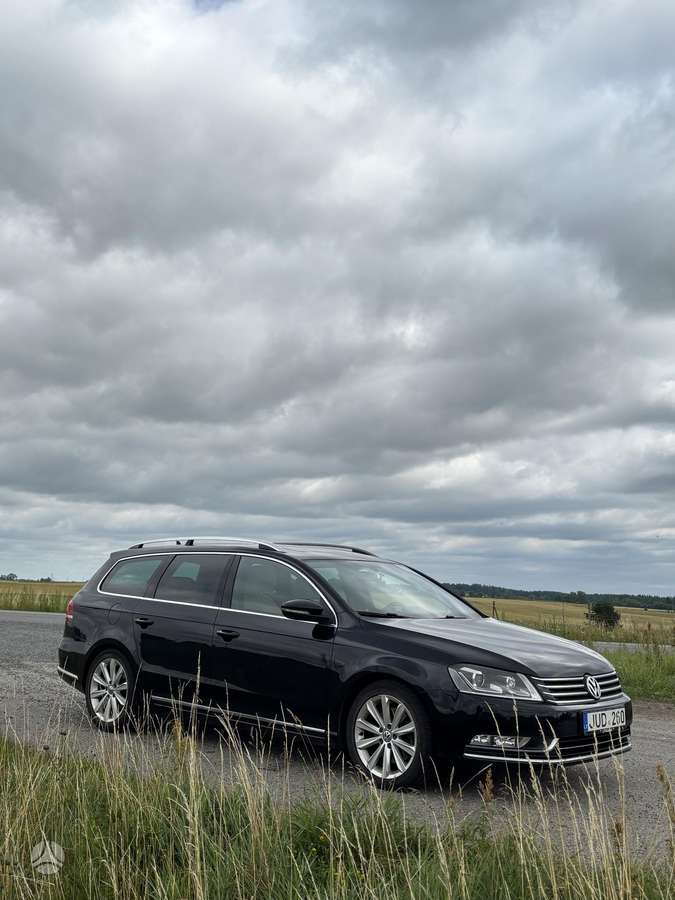 Volkswagen Passat - 4