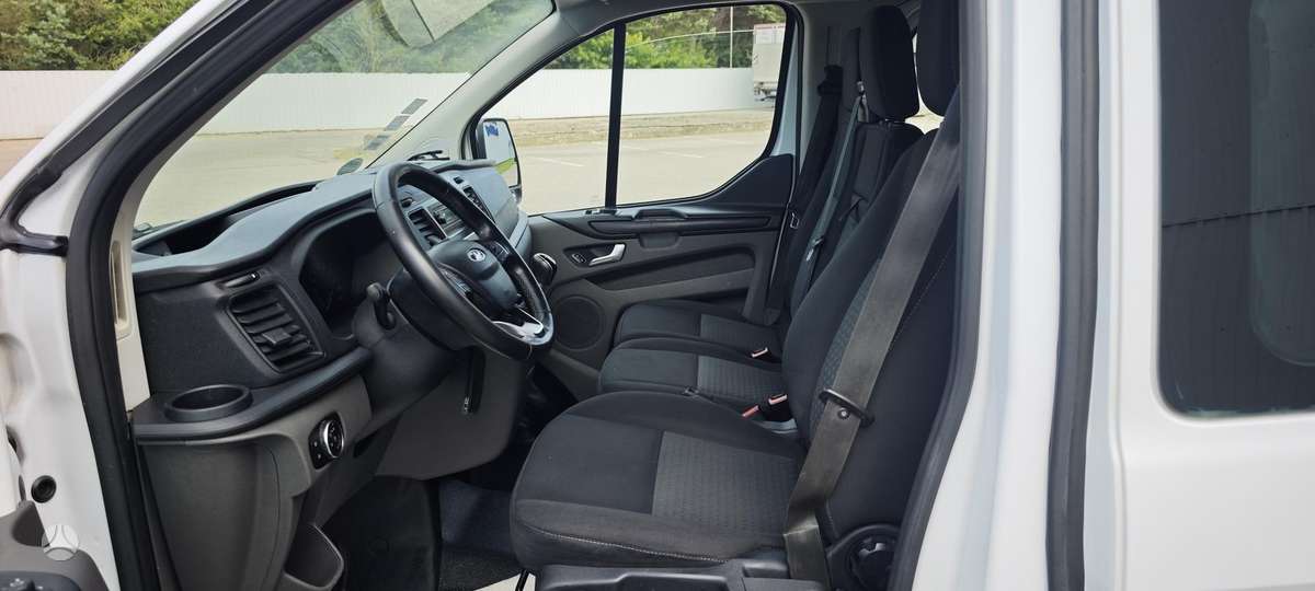 Ford Transit Custom, 2.0 l., Минивэн