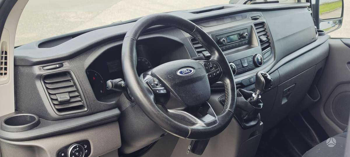 Ford Transit Custom, 2.0 l., Минивэн
