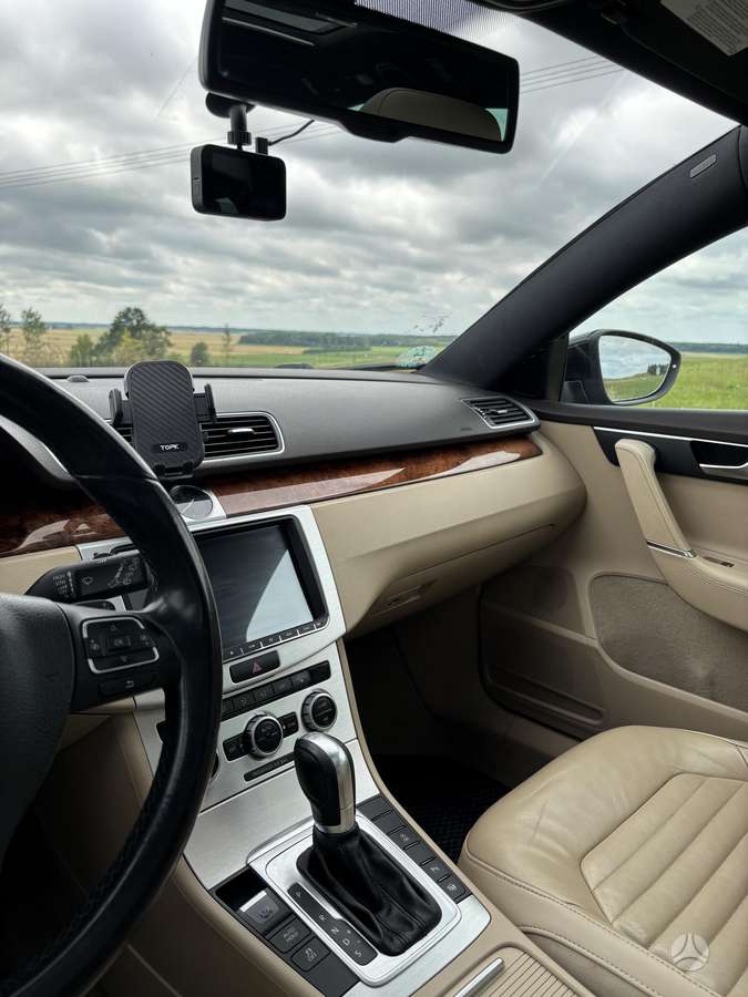 Volkswagen Passat, 2.0 l., Универсал