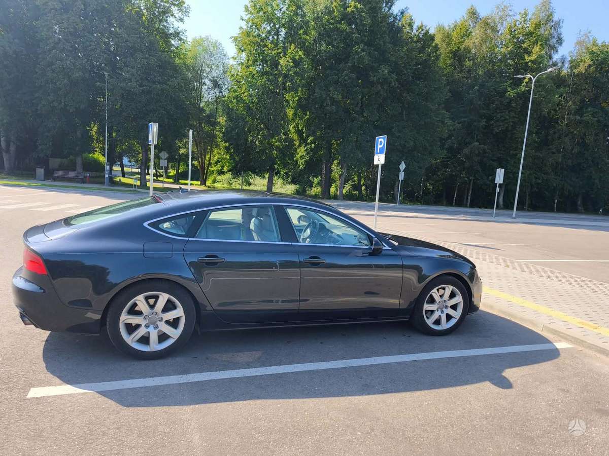 Audi A7, 3.0 l., Седан