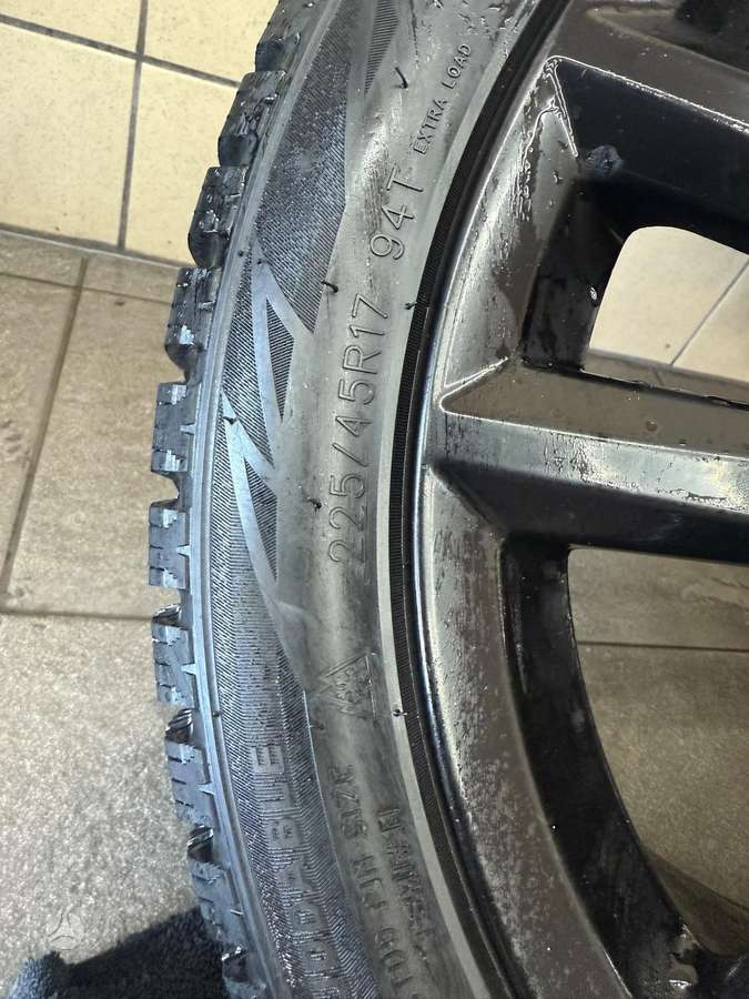 Toyota Corolla, light alloy, R17