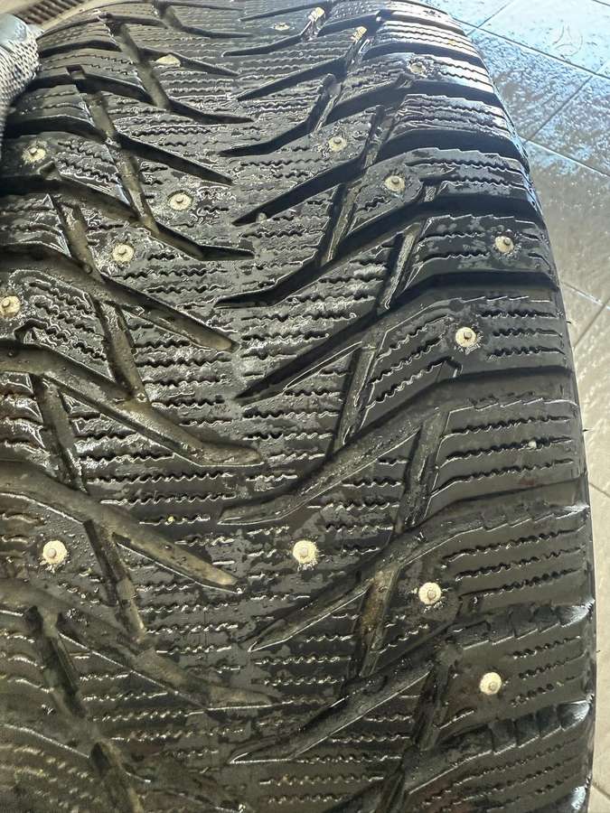 Toyota Corolla, light alloy, R17