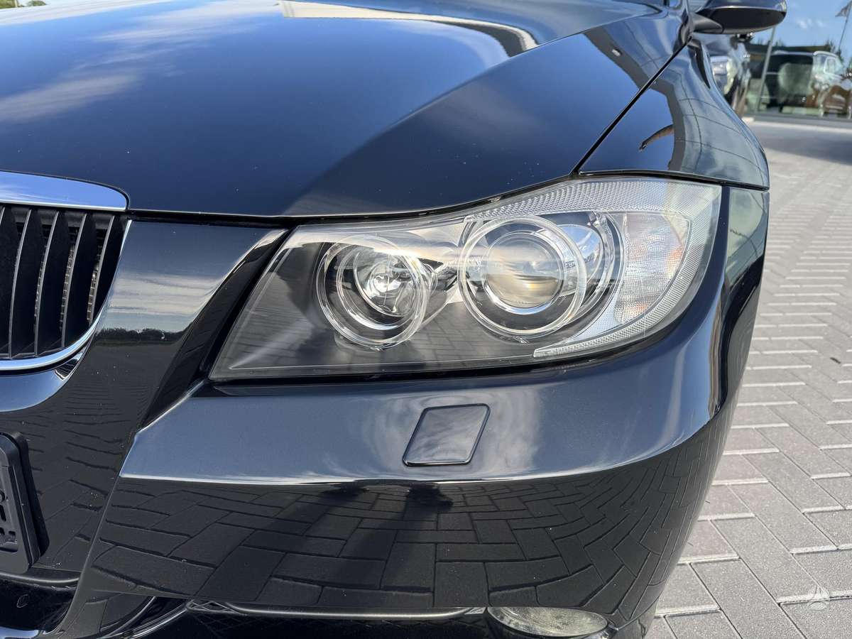 BMW 320, 2.0 l., Седан