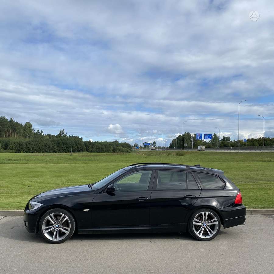 BMW 325, 3.0 l., wagon