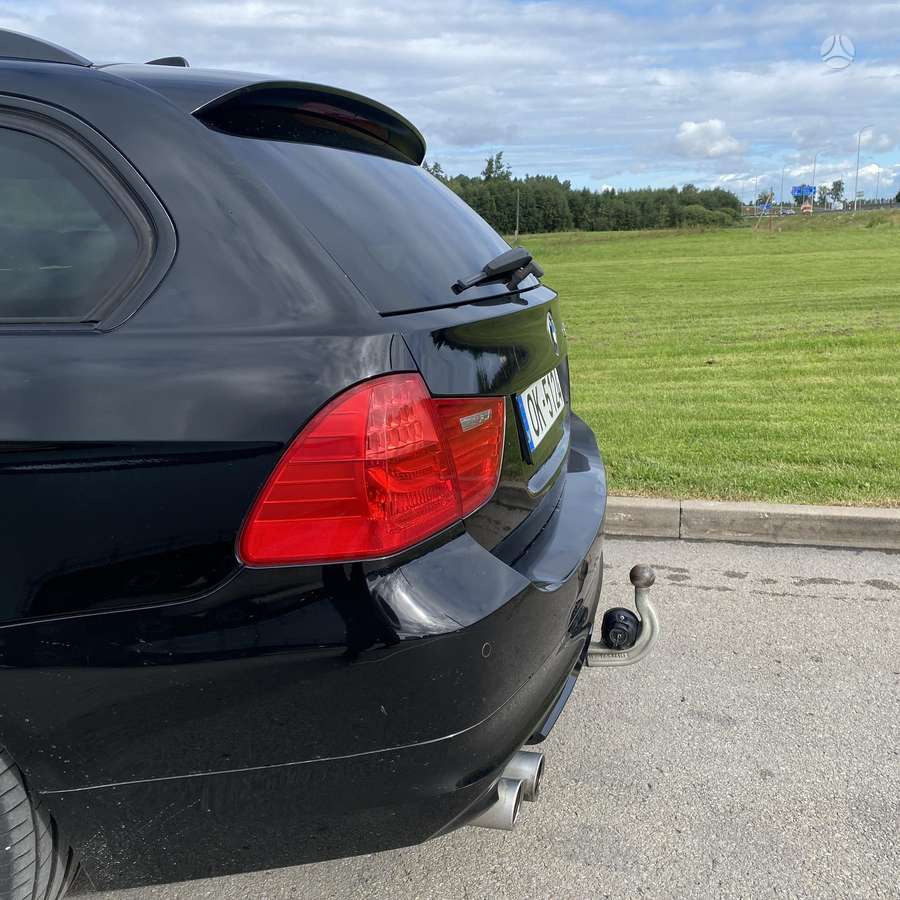 BMW 325, 3.0 l., wagon