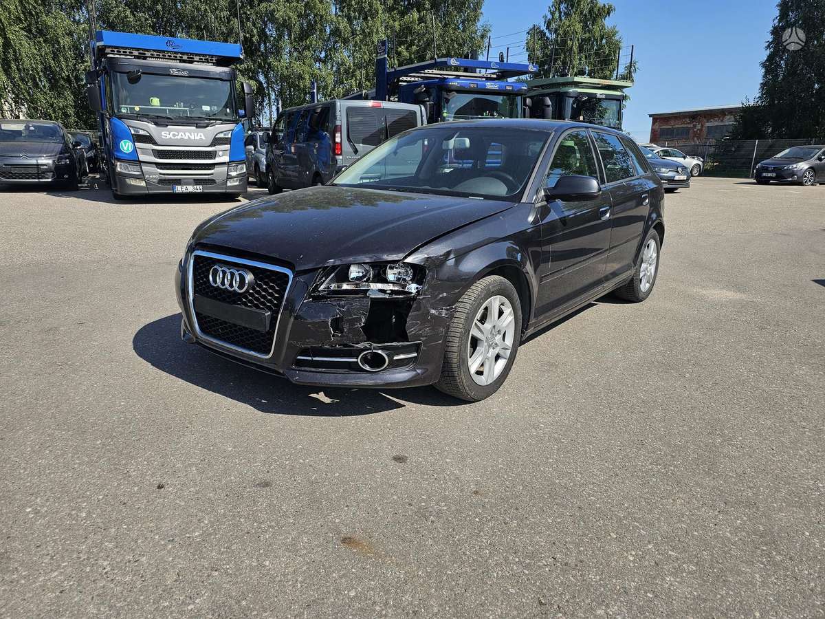 Audi A3, 1.6 l., Хэтчбек