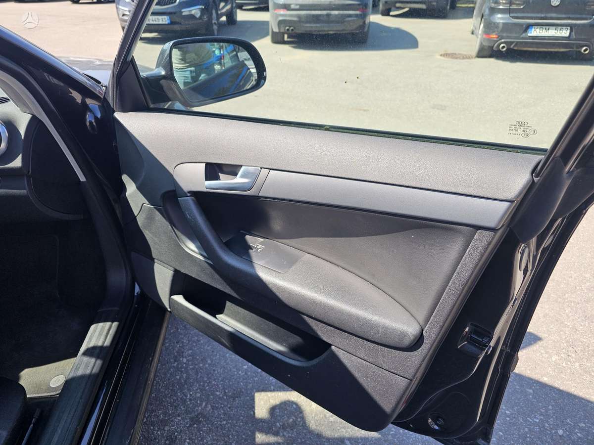 Audi A3, 1.6 l., Хэтчбек