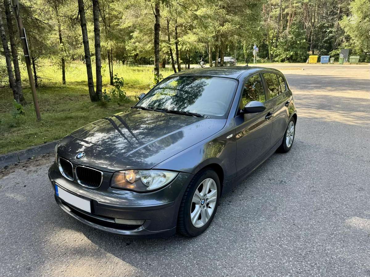 BMW 120, 2.0 l., hatchback