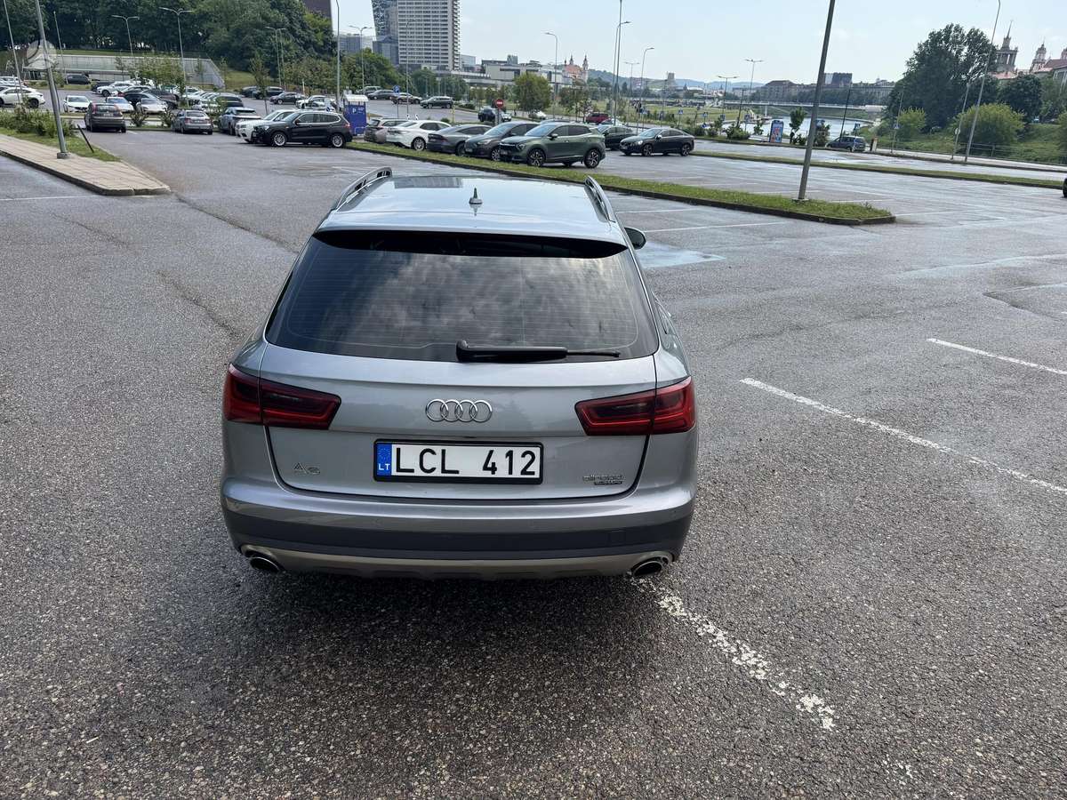 Audi A6 allroad, 3.0 l., Универсал