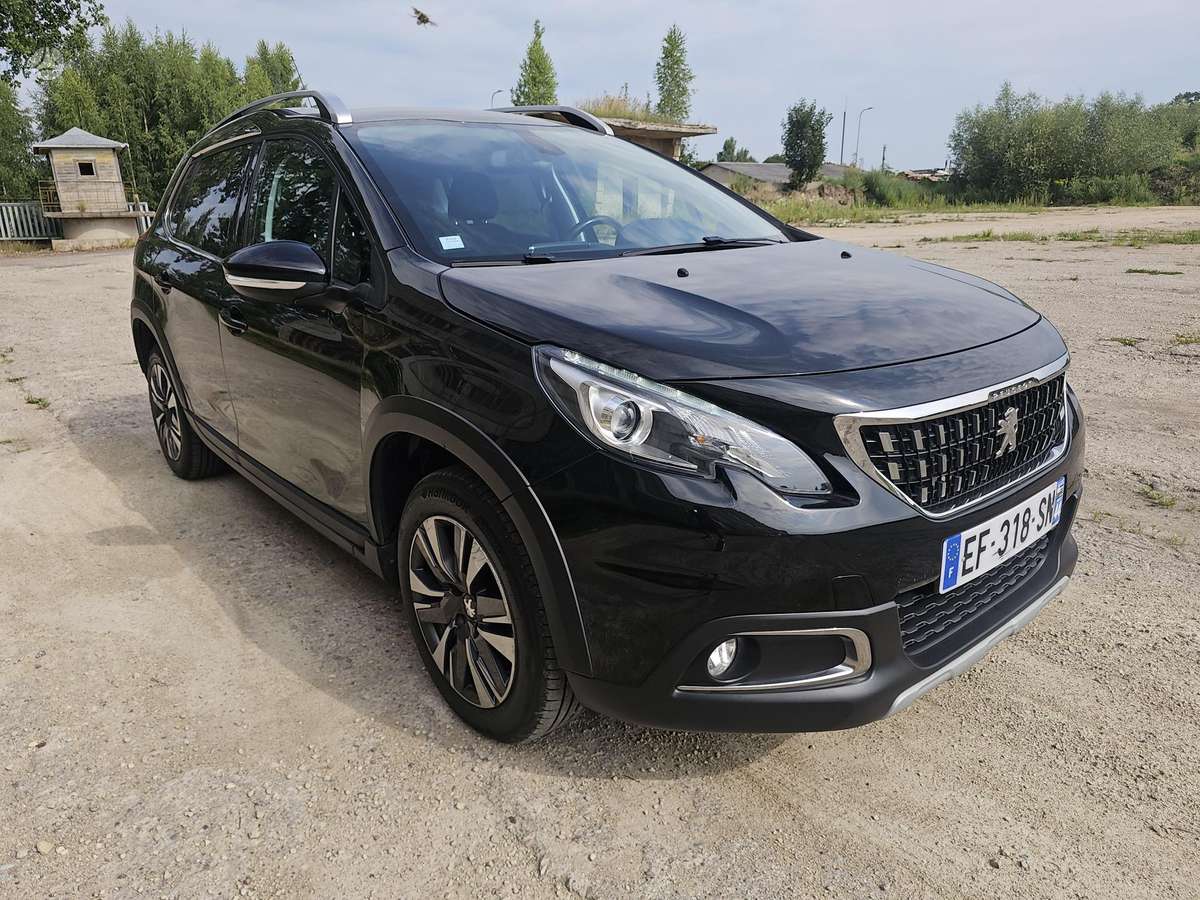Peugeot 2008, 1.2 l., hatchback