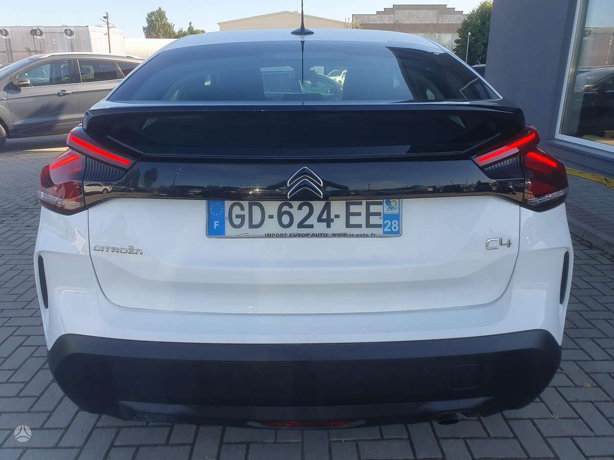 Citroen C4, 1.5 l., hatchback