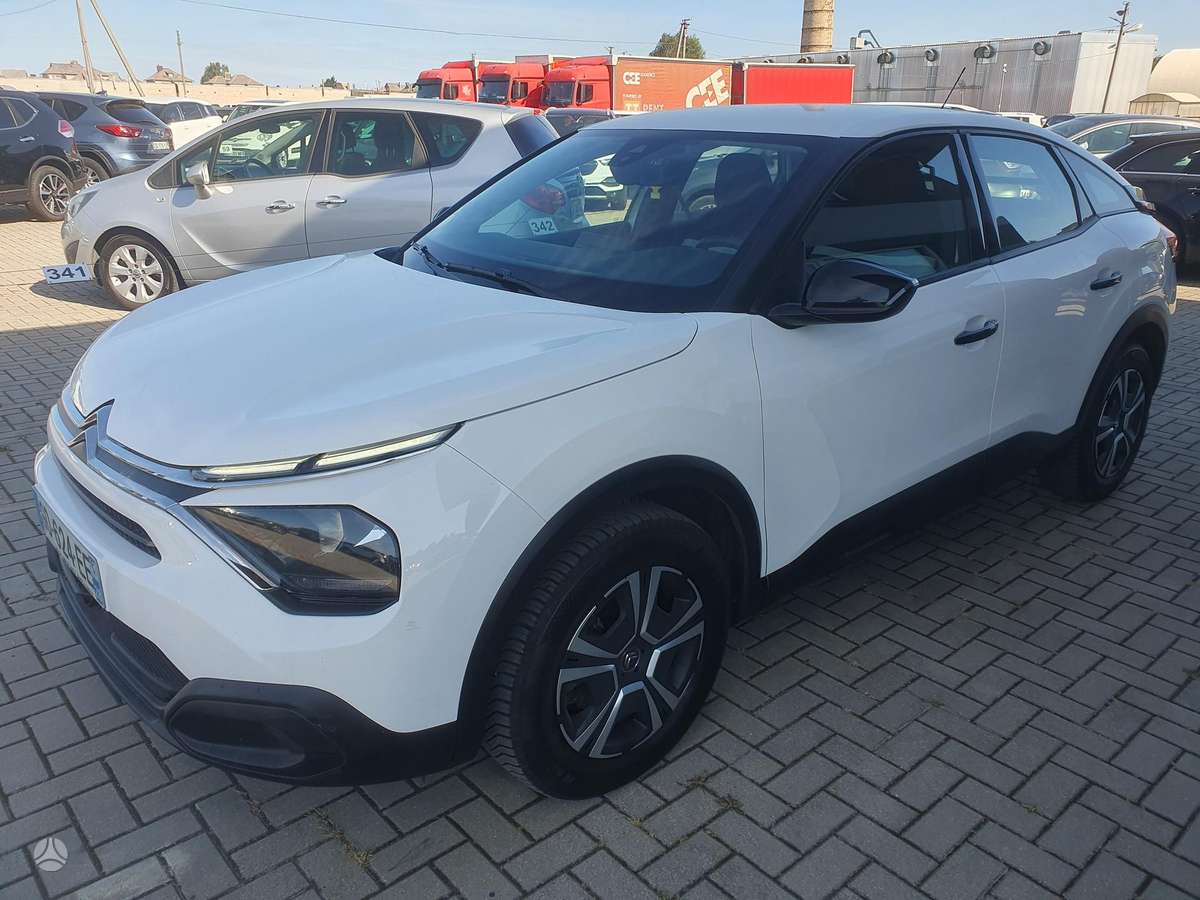 Citroen C4, 1.5 l., hatchback