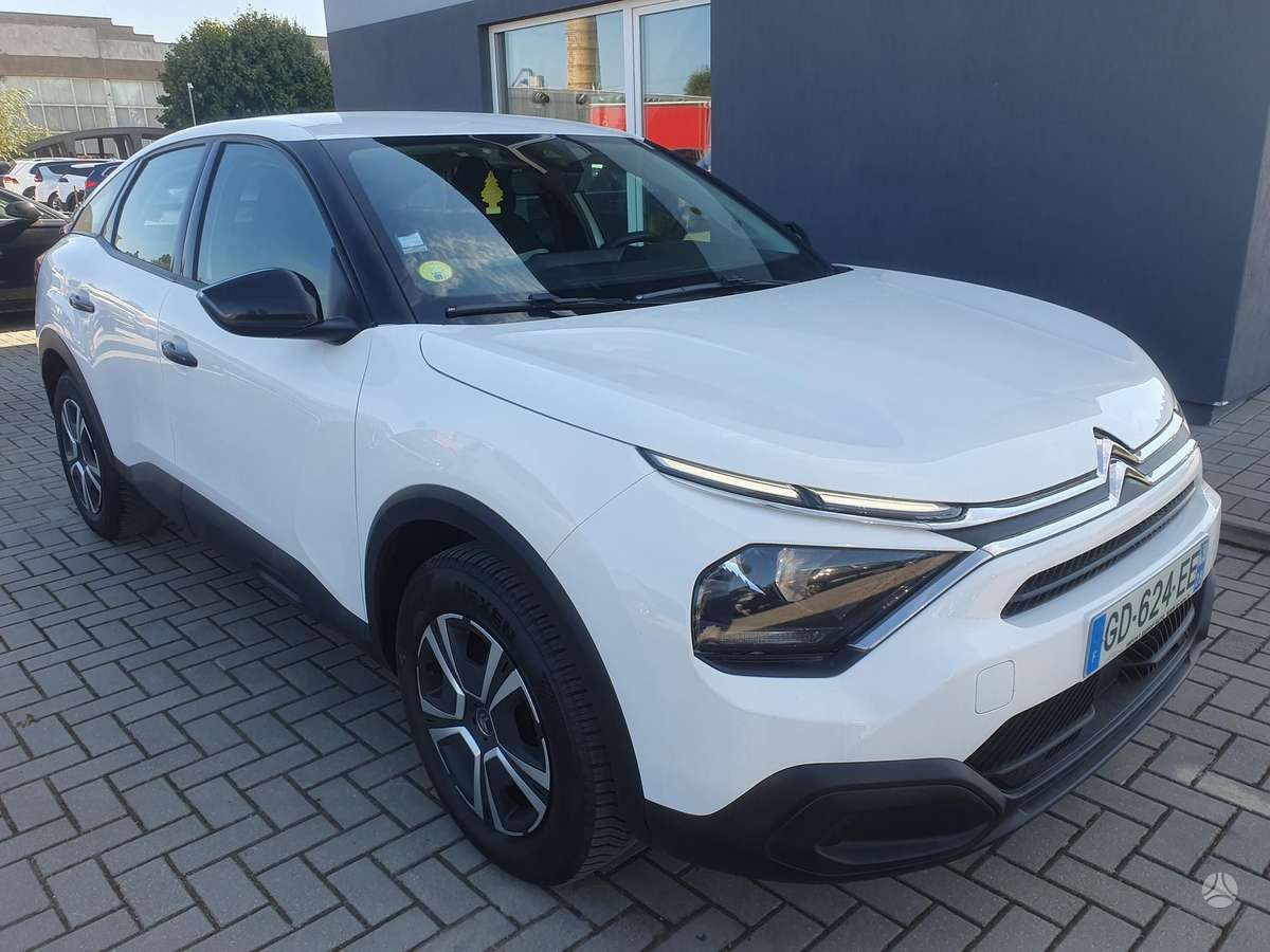 Citroen C4, 1.5 l., hatchback