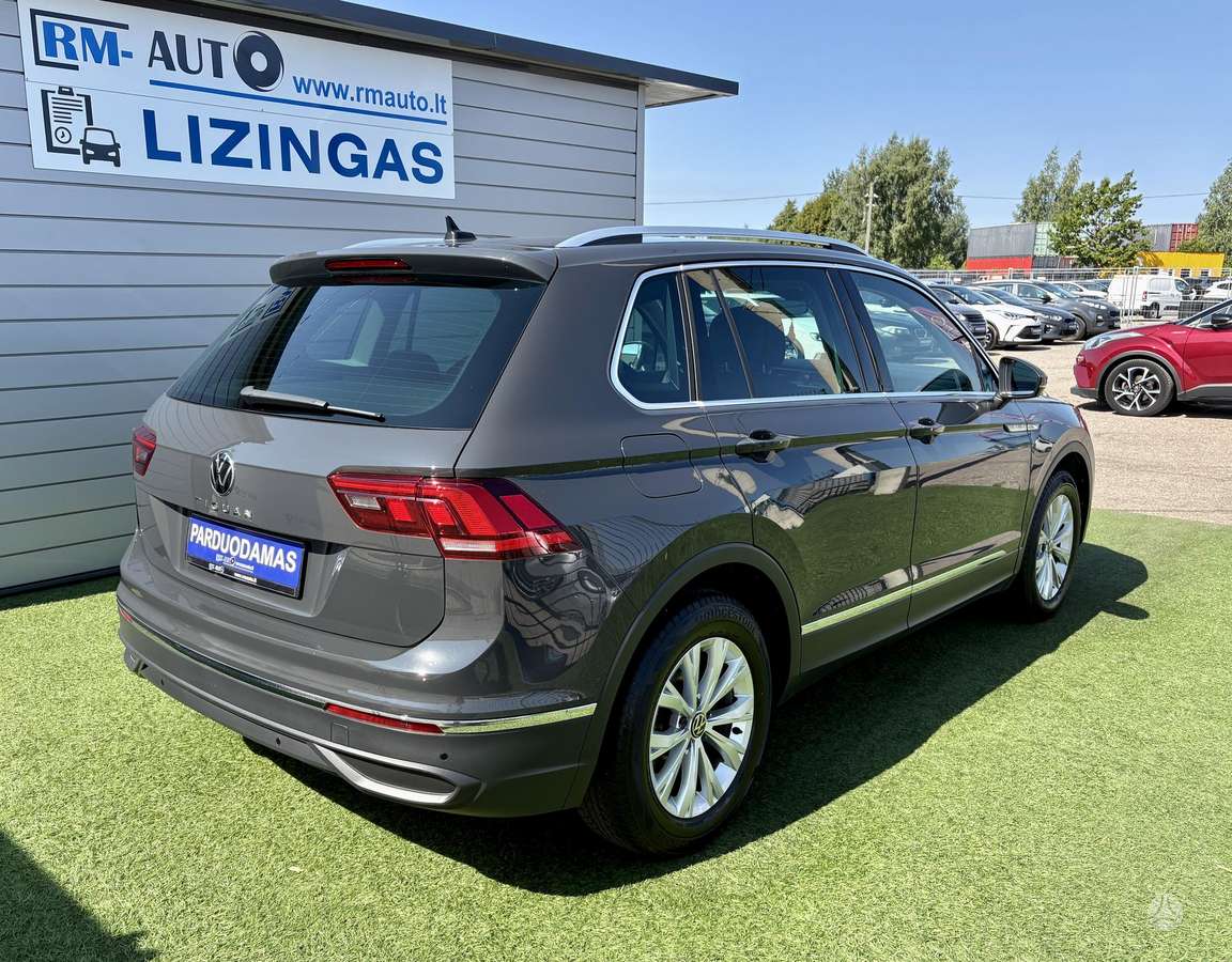 Volkswagen Tiguan - 5