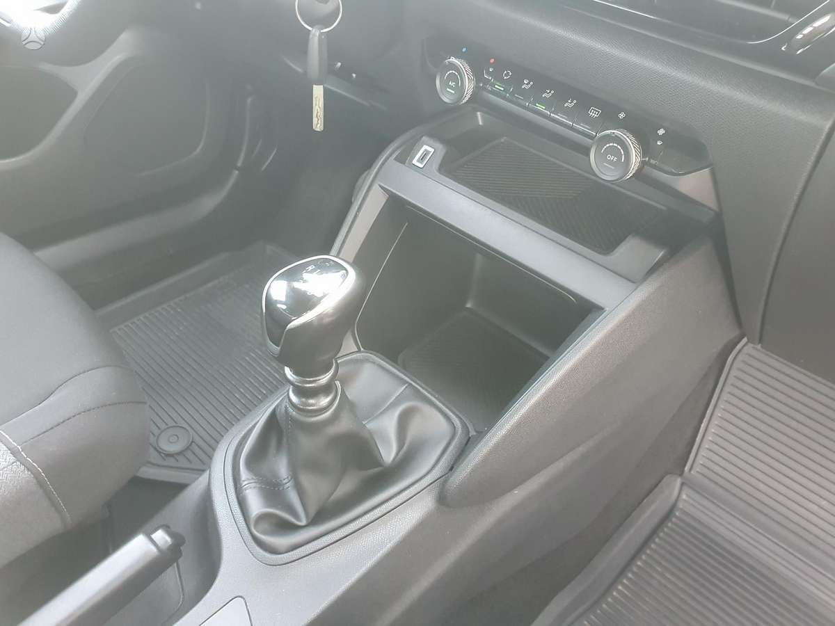 Citroen C4, 1.5 l., hatchback