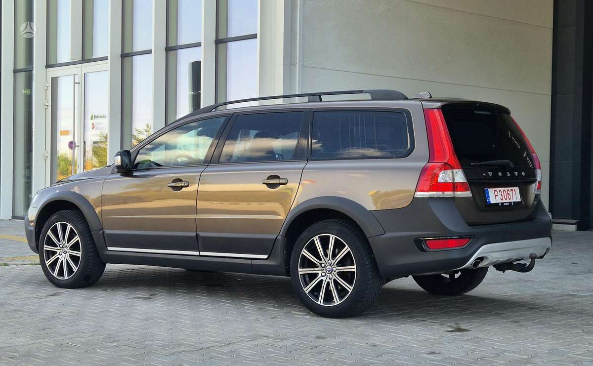 Volvo XC70, 2.0 l., wagon
