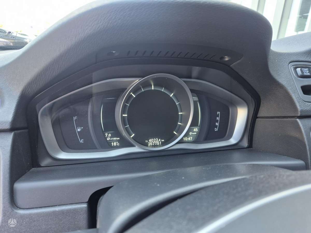 Volvo XC70, 2.0 l., Универсал
