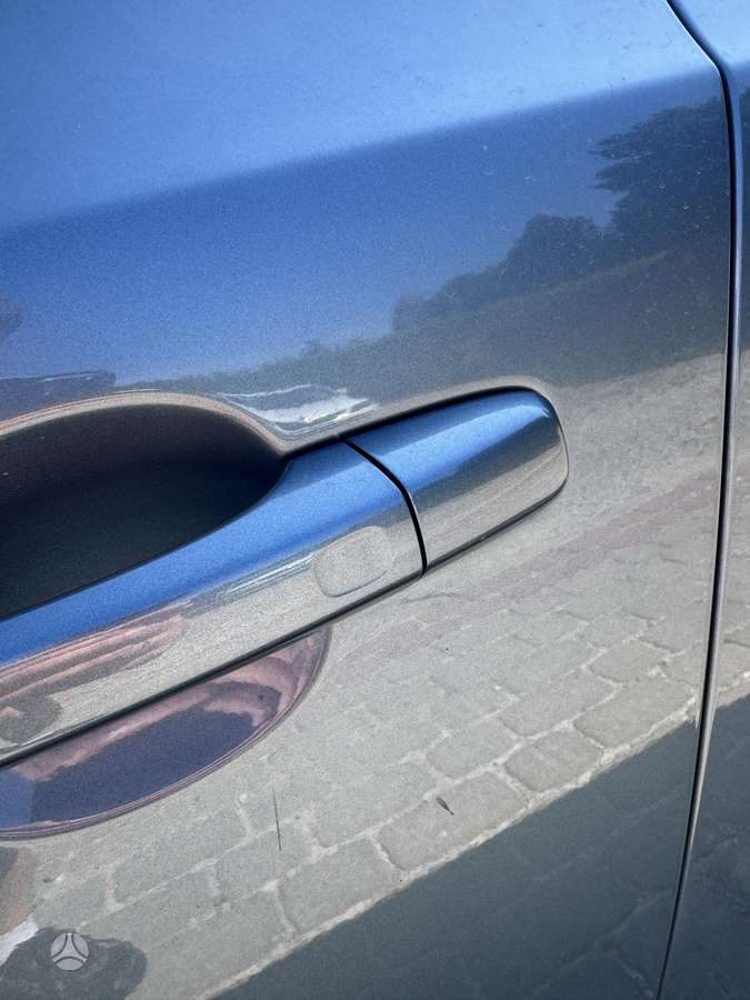 Volvo V40, 1.6 l., hatchback