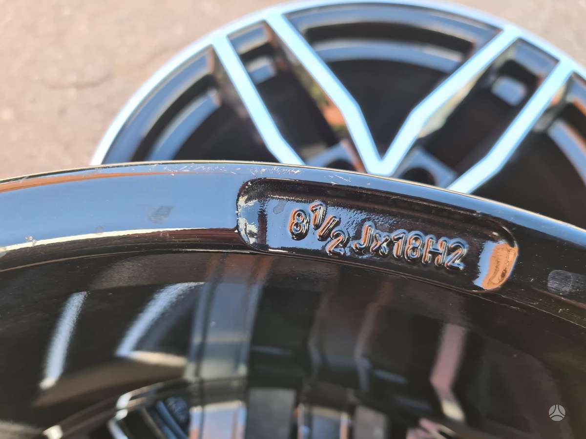 TESLA MODEL 3, lengvojo lydinio, R18