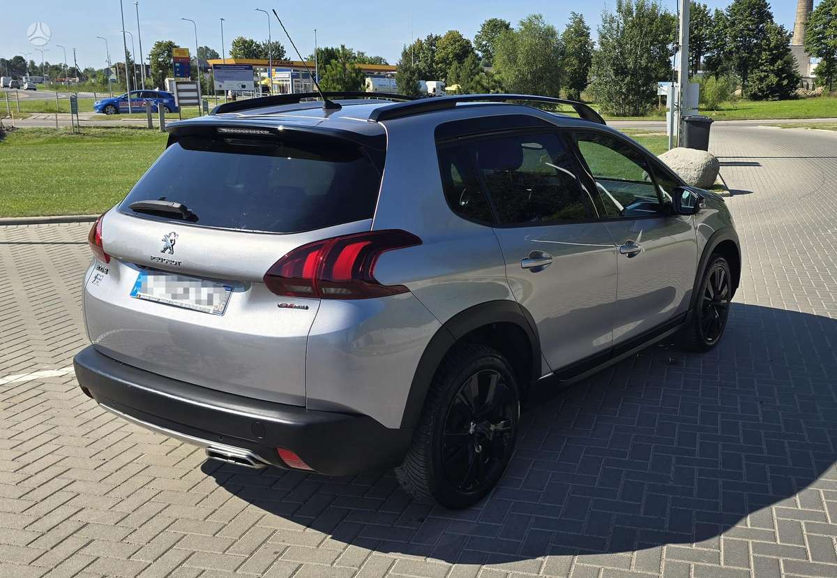 Peugeot 2008, 1.2 l., hatchback
