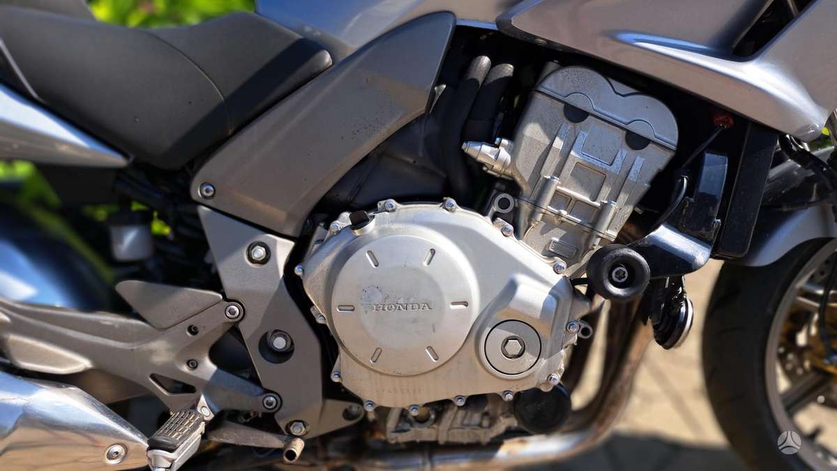 Honda CBF 1000cc, street / klasikiniai