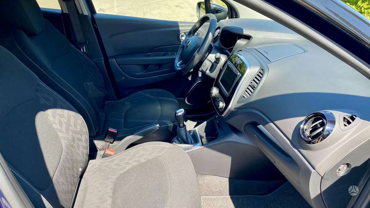 Renault Captur, 0.9 l., off-road / crossover