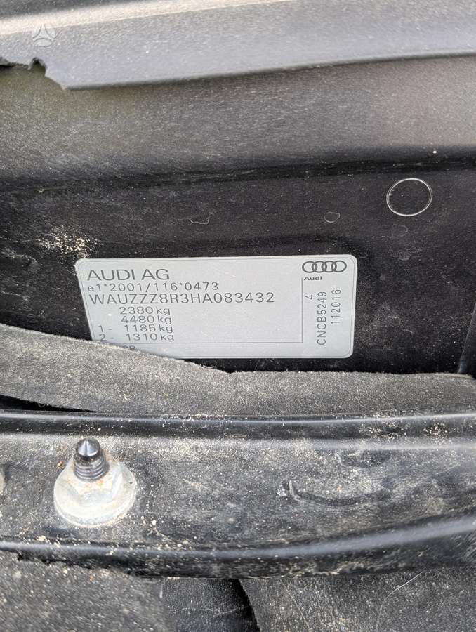 Audi Q5, 2.0 l., off-road / crossover